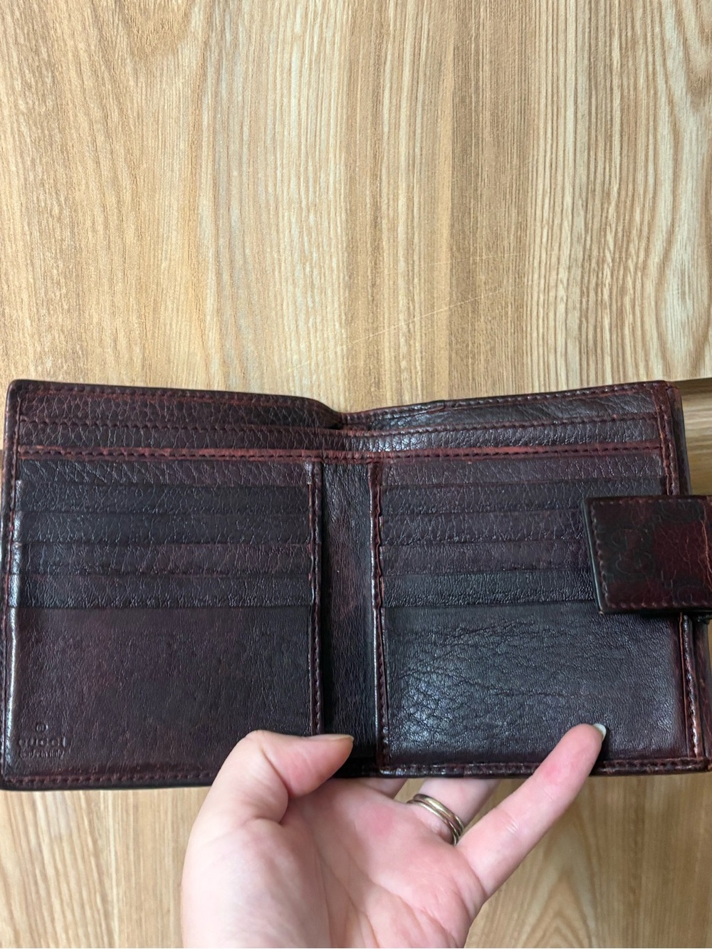 Authentic Gucci Brown Leather Bi-Fold Wallet Vintage - Picture 6 of 15